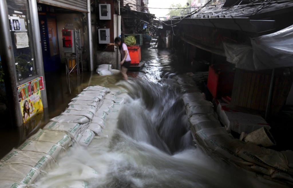 APTOPIX Thailand Floods