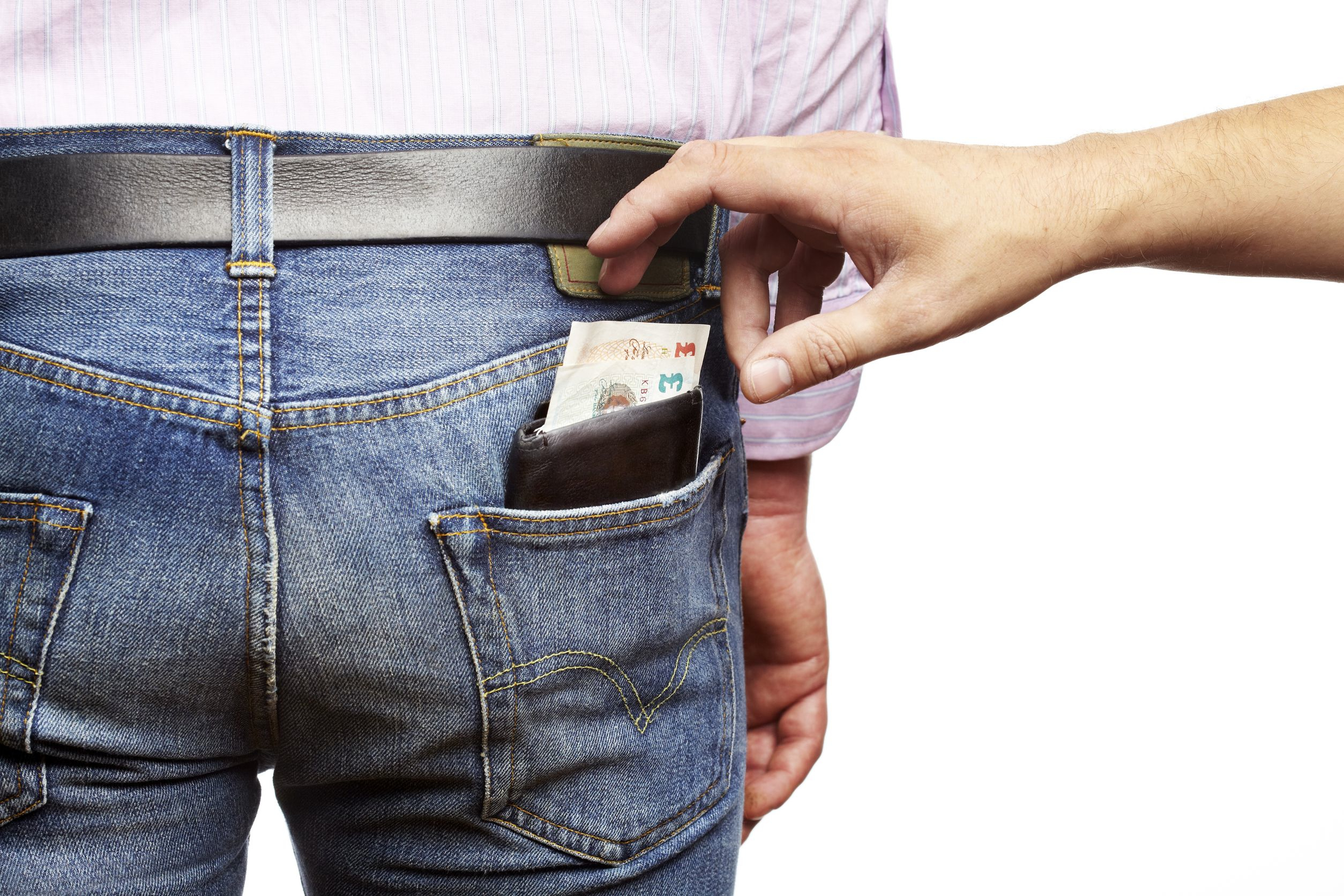 https://www.insurancejournal.com/app/uploads/2013/12/Pickpocket.jpg