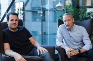 Shai Wininger (l) and Daniel Schreiber, founders of P2P insurer Lemonade