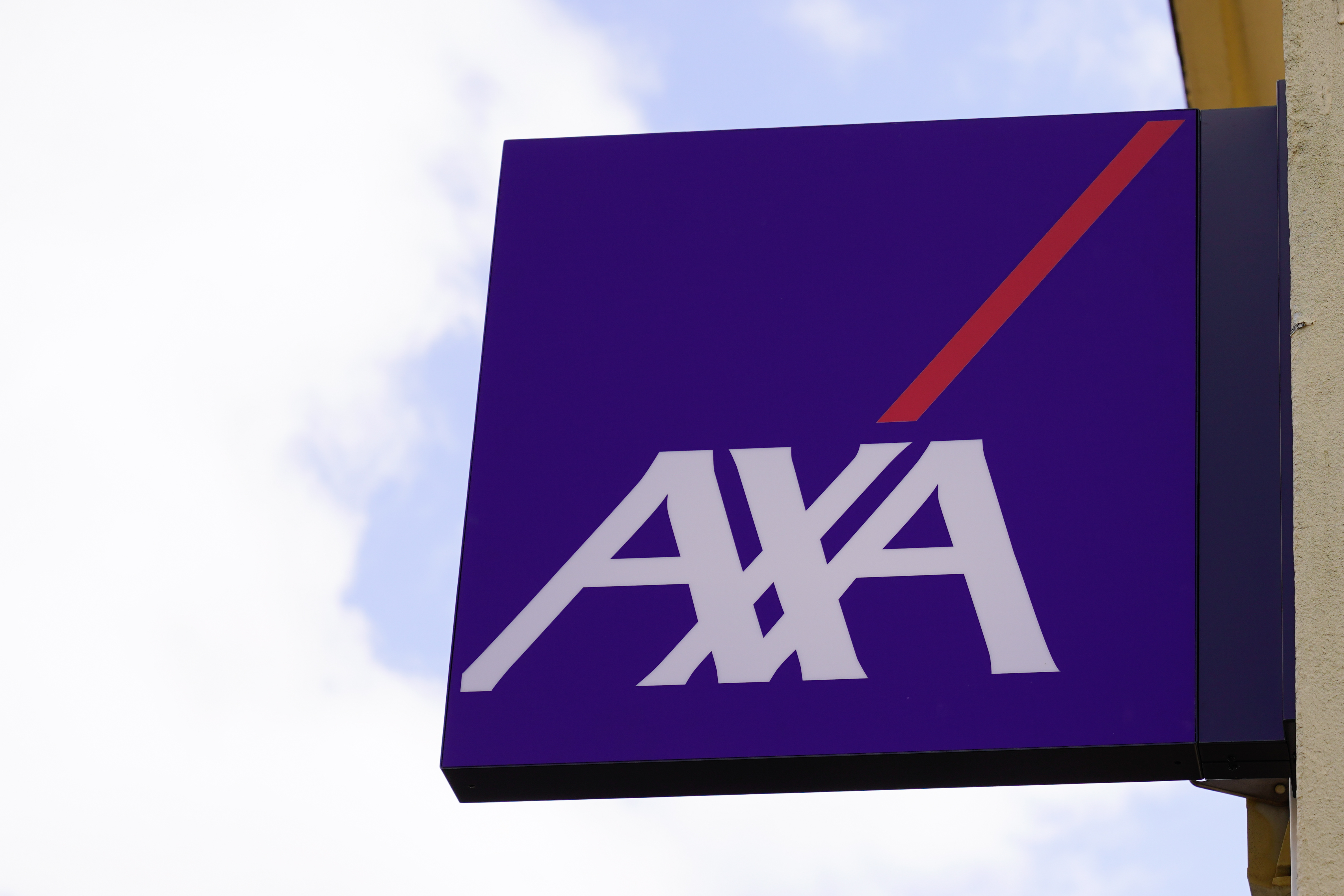 AXA Reports 18% Drop Net Income During 2020 with COVID Claims of $1.8 Billion
