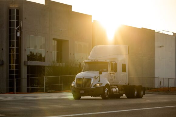 California Truck Drivers Ask Governor to Sign Job-Saving Bill as Self-Driving Big Rigs Are Tested