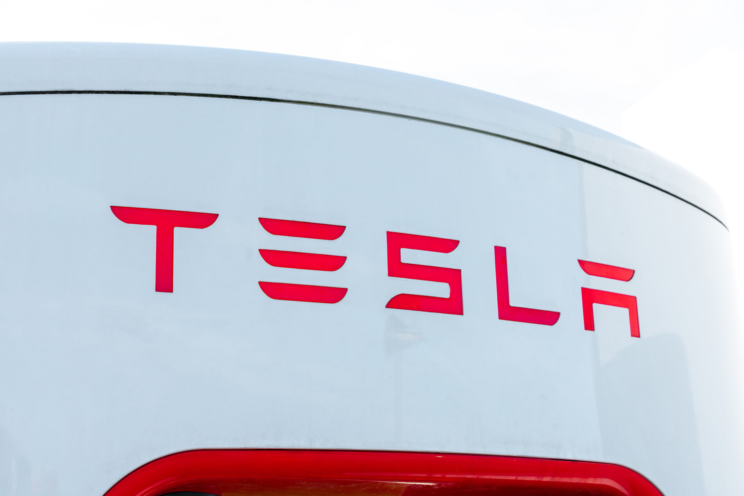 Tesla Violated Law by Telling Florida Workers not to Discuss Pay, Conditions, NLRB Says
