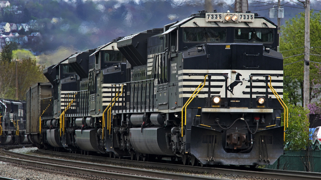 Senate Panel OKs Rail-safety Bill But Fate Uncertain