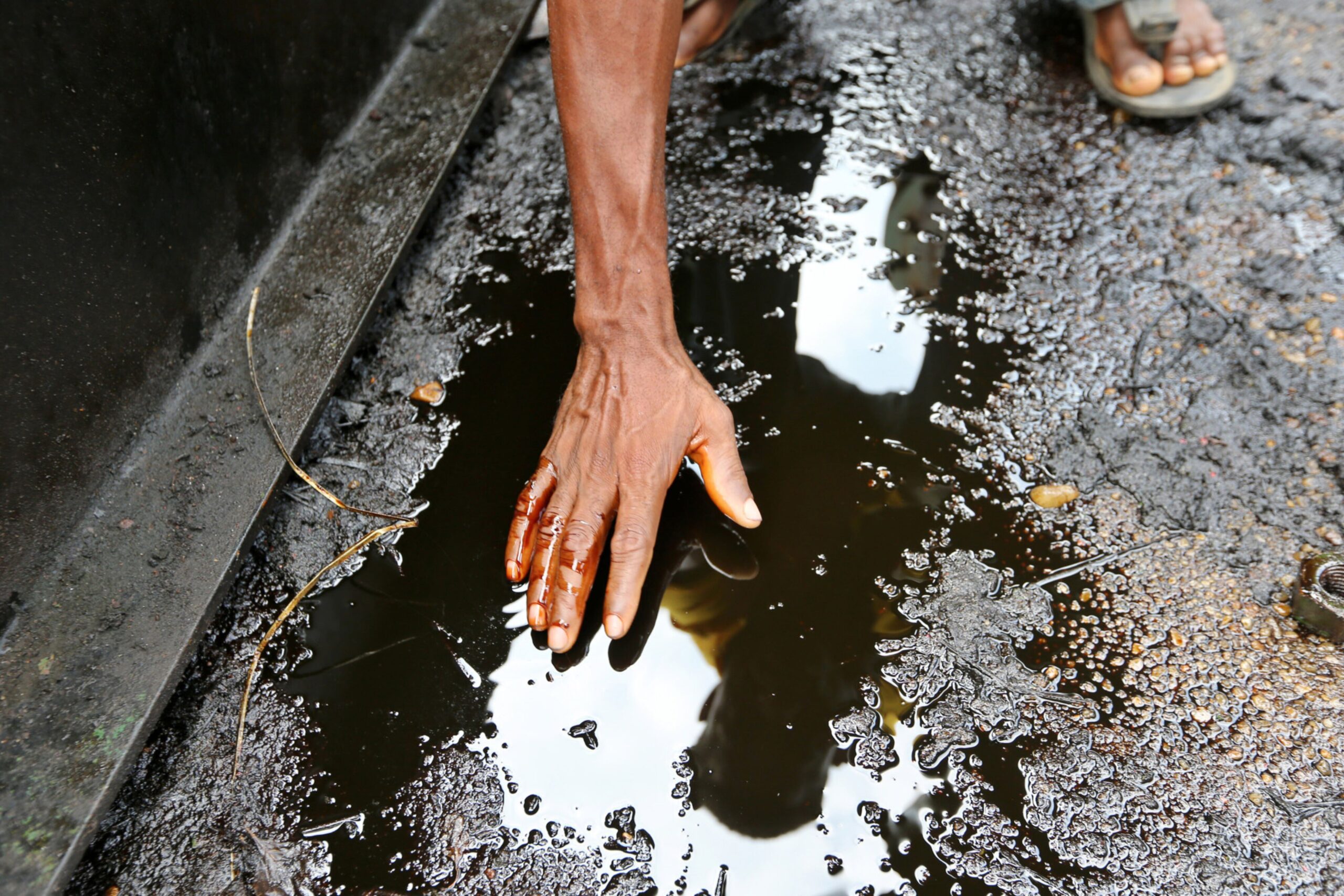 Oil Majors Should Pay $12B to Repair Damage in Nigeria: Report