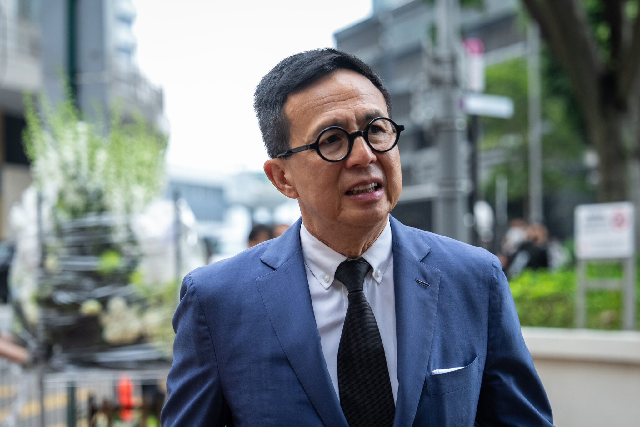 Fwd Bloomberg Richard Li’s FWD Rises in HK Debut, Reversing Earlier Drop