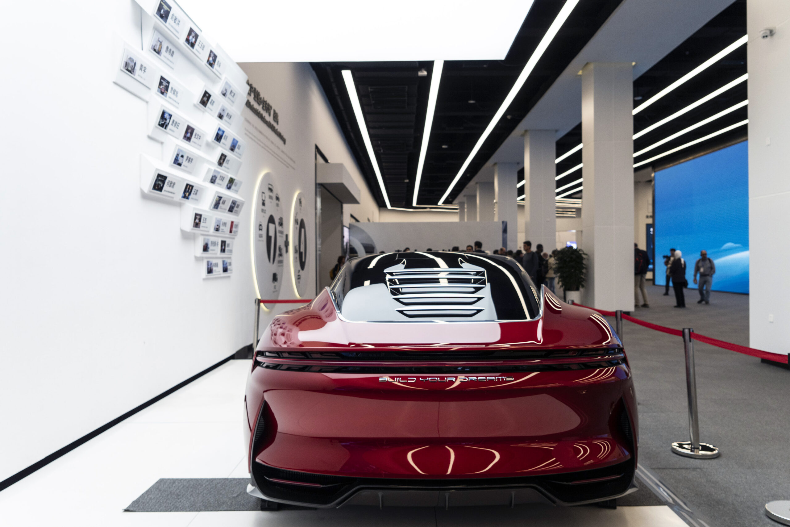 EU Needs Smart-Car Data Security Rules And Can Learn From China, Group Says