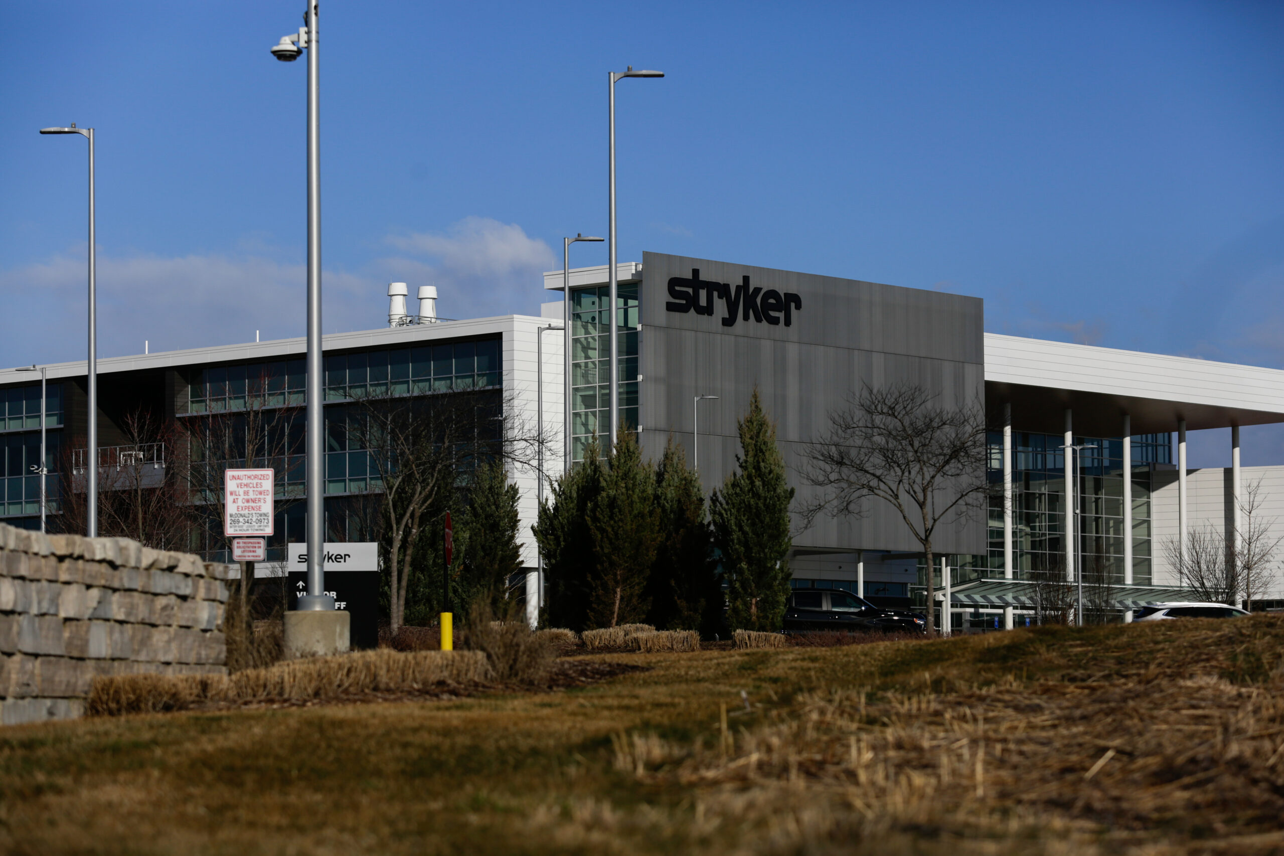 Stryker Attack Mirrors Tactics Used in Iran‑Aligned Hacks