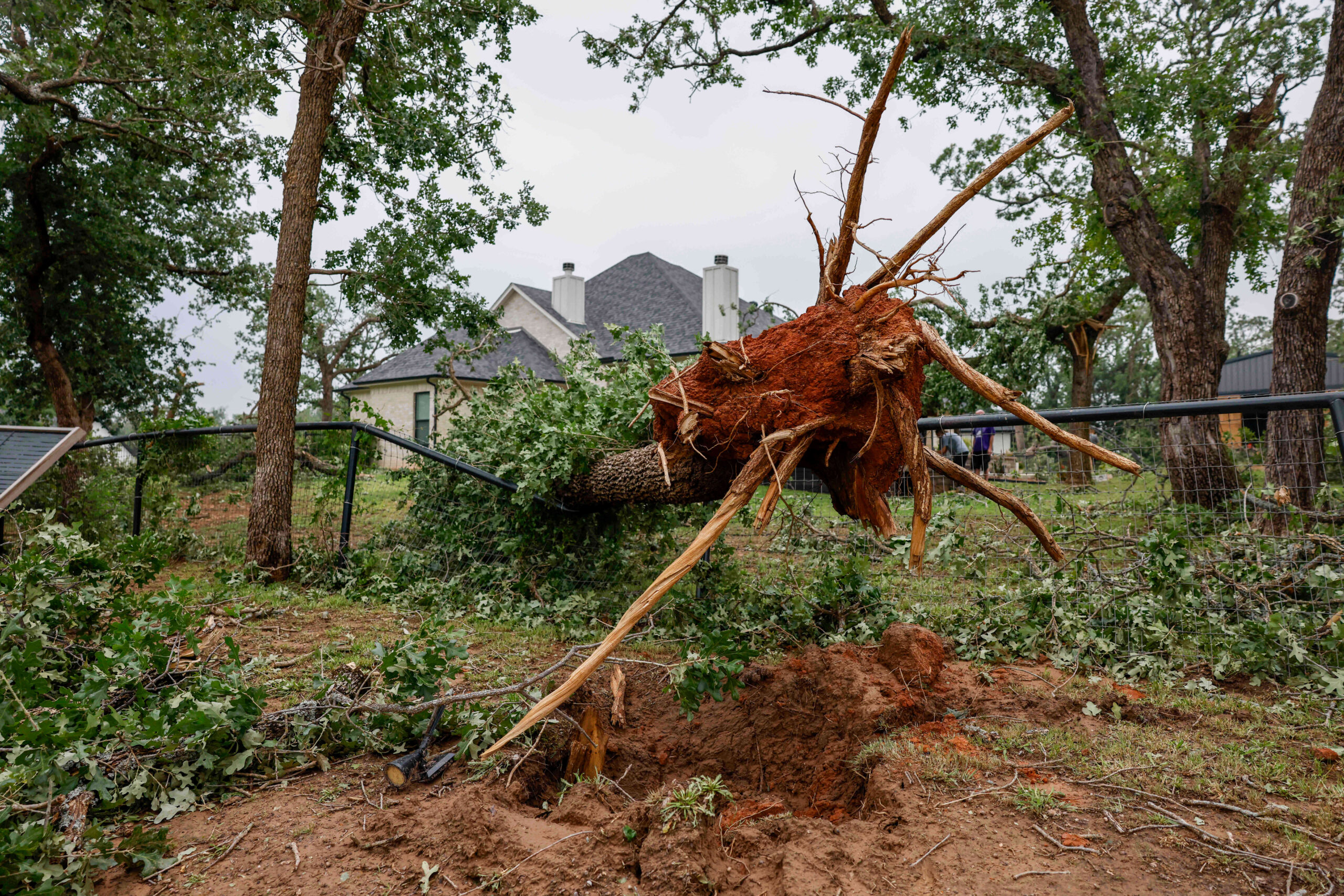 North Texas Tornadoes Leave 2 Dead and Destroy Multiple Homes