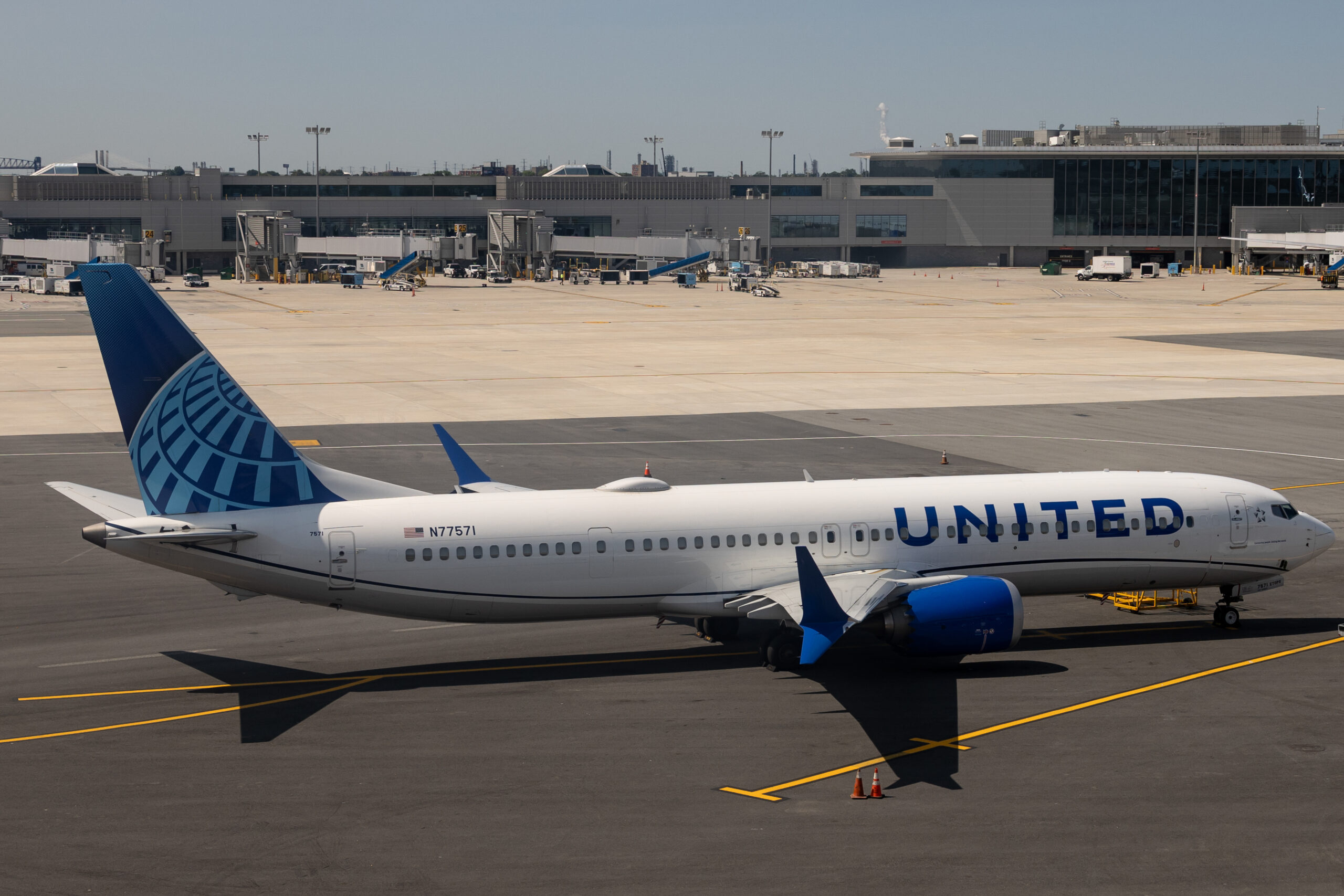 United Co-Pilot Warned Plane Was Slow, Low Before Newark Mishap