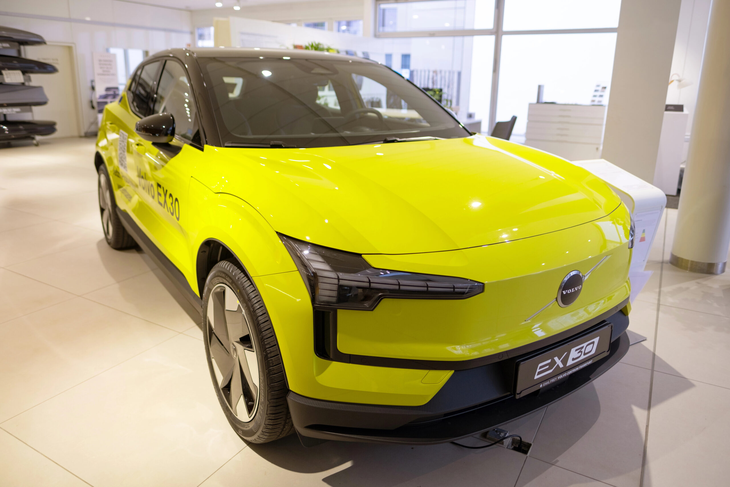 Thai Consumer Watchdog to File Civil Suit Against Volvo Cars’ Thai Unit, Official Says