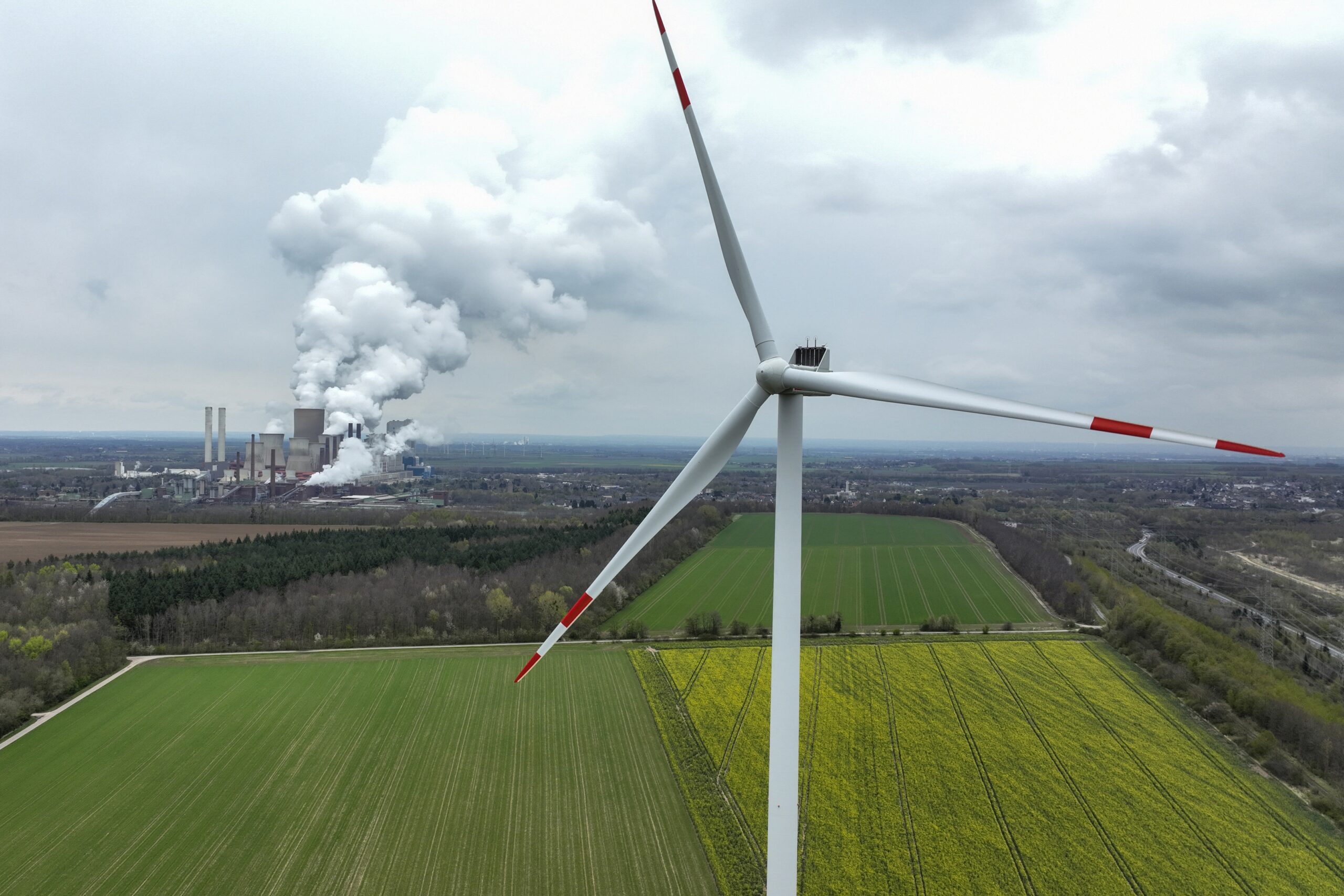 UK’s Legal & General Says Energy Transition Is ‘Alive and Well’