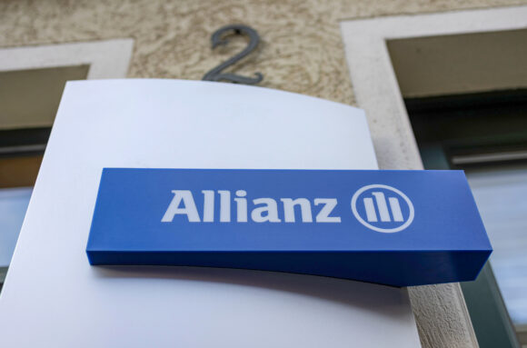 Allianz to Buy UOB Asset Management Unit as CEO Targets Asia
