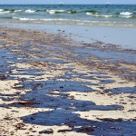 oil-spill-beach-2