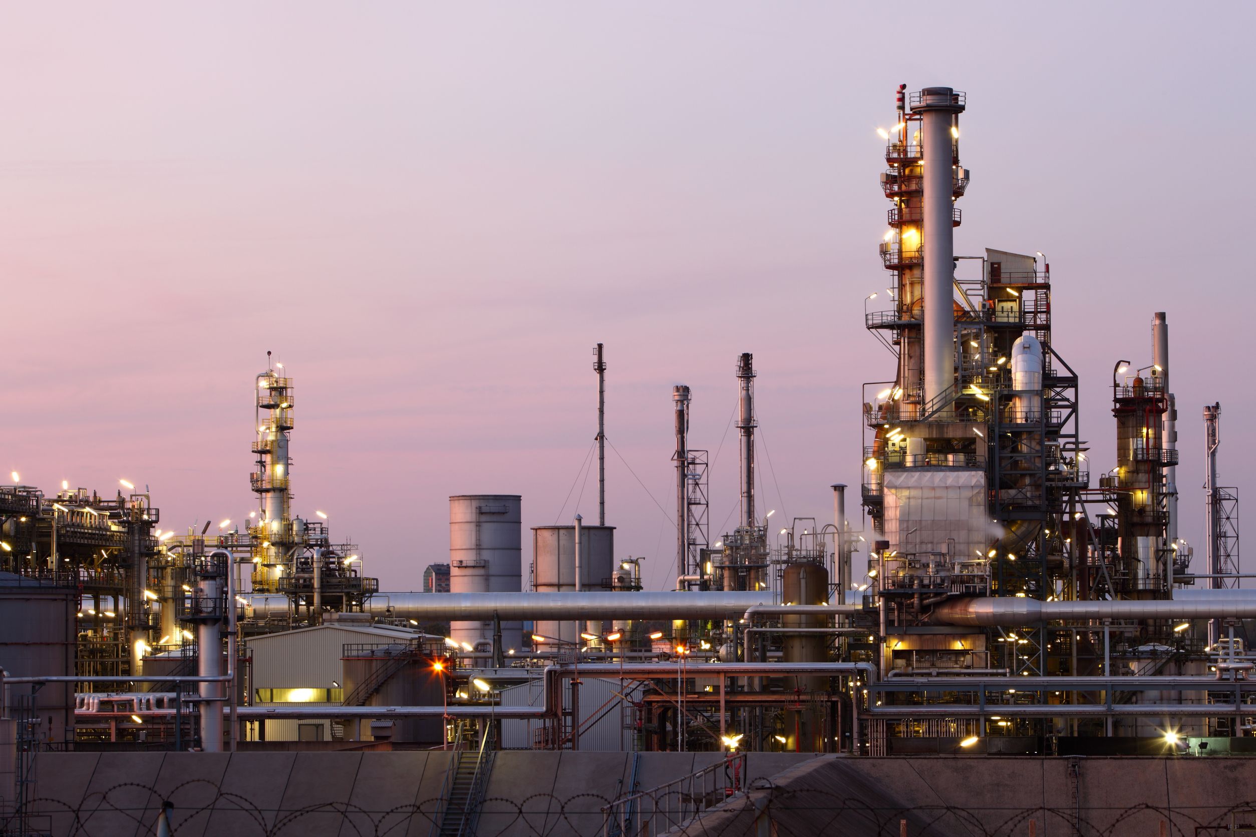 Chevron Refinery Fire Blamed By Agency On Ignored Warnings